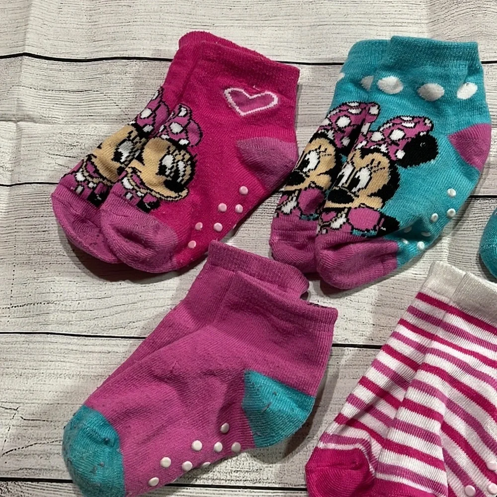 5 Disney Minnie Mouse Socks size 2T-4T